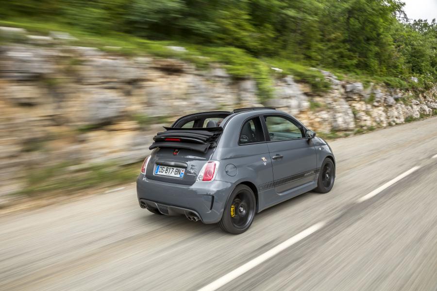  Abarth 595C Competizione 2012 года  (фото 6 из 41)